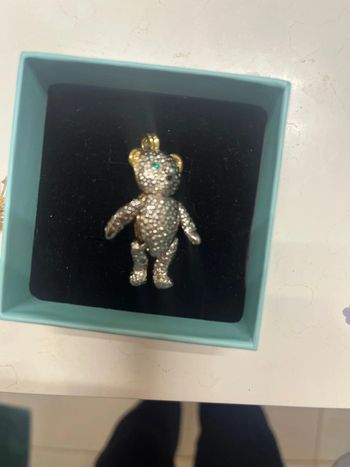 Pendentif broché ourson articulé