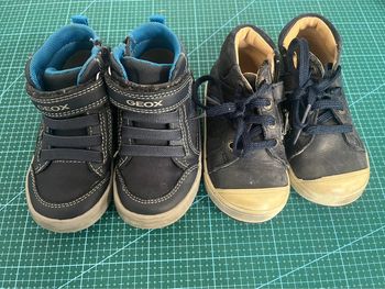 Lot chaussures taille 23