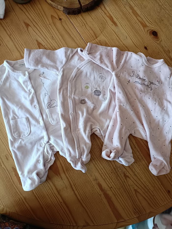 Pyjama bébé 1 mois possibilité de séparer le lot - photo numéro 5
