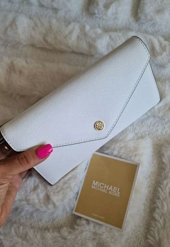 Portefeuille Michael Kors modèle Jet
Set Travel,