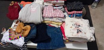 Les vetements bébé filles et garçons de 6mois à 2ans