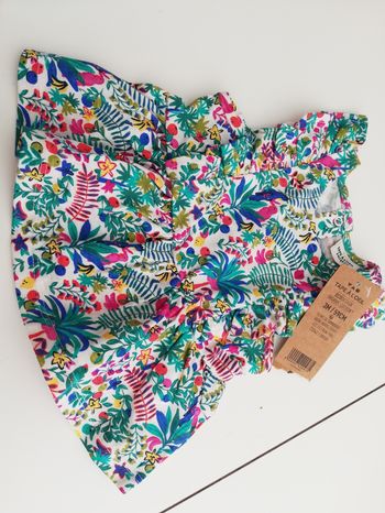 Robe neuve 3 mois tape à l'œil