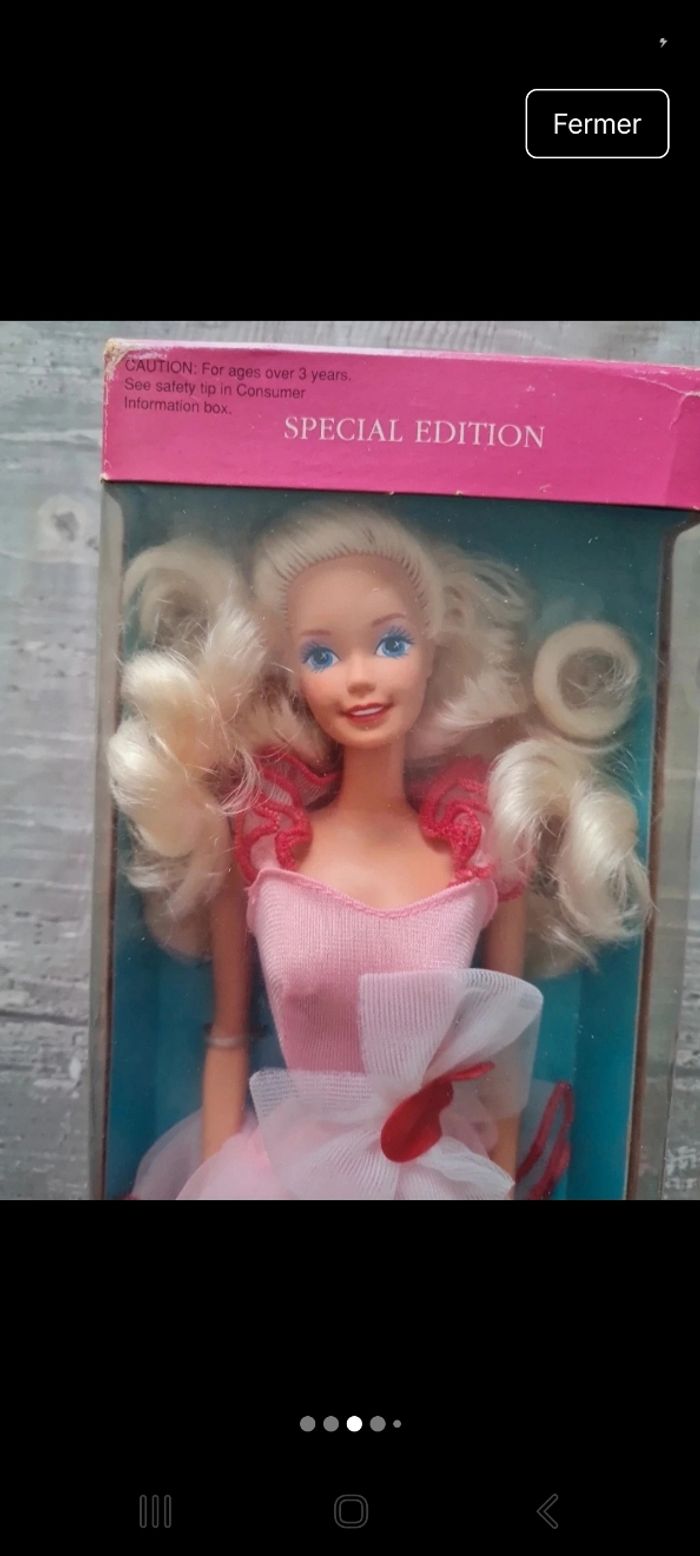 Barbie réd romance