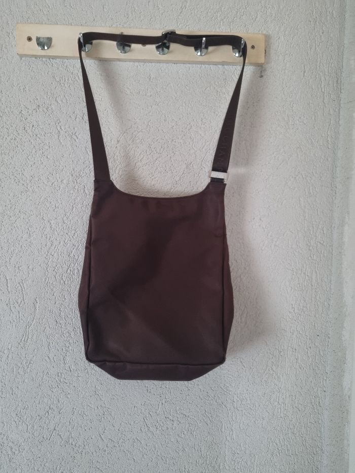 Sac a bandouilliere longchamp - photo numéro 3