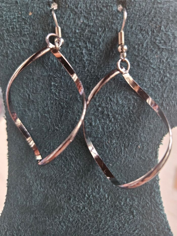 Boucle d oreille 36
