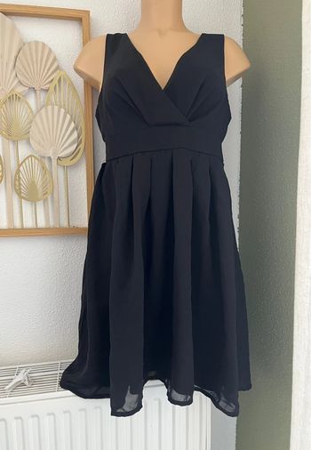 Robe fluide à décolleté Jennyfer taille 38