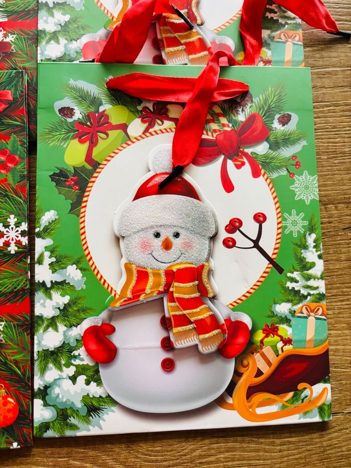 8 Sacs de Noël + 8 Papiers de Soie + 8 Cartes de Vœux - photo numéro 9