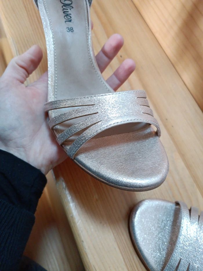 Jolie chaussure femme - photo numéro 4