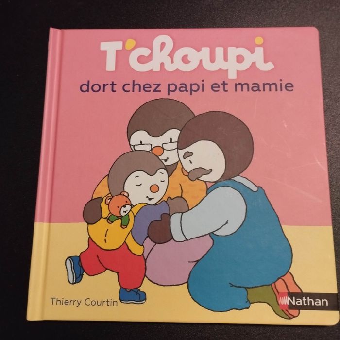 Livre enfant Nathan T'choupi dort chez papi et mamie