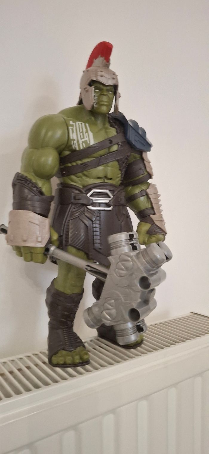 Figurine Marvel Hulk Gladiator 30 cm (parlante + marteau) - photo numéro 2