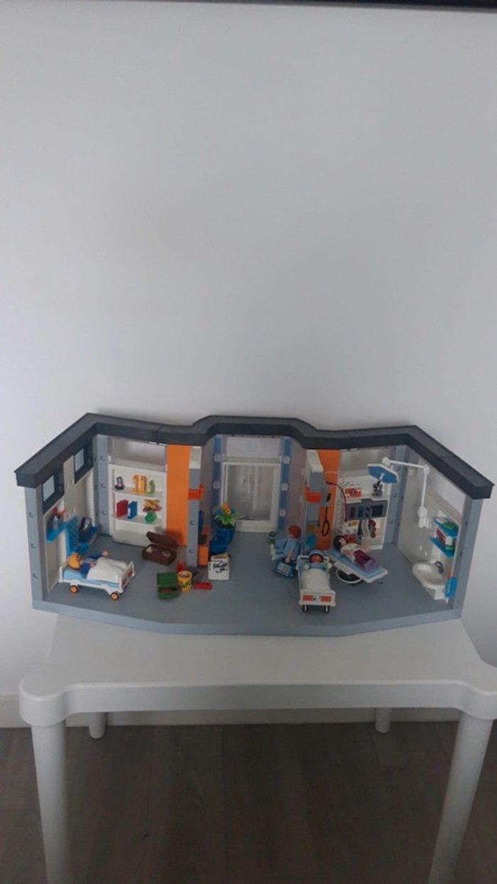 Playmobil hôpital - photo numéro 2