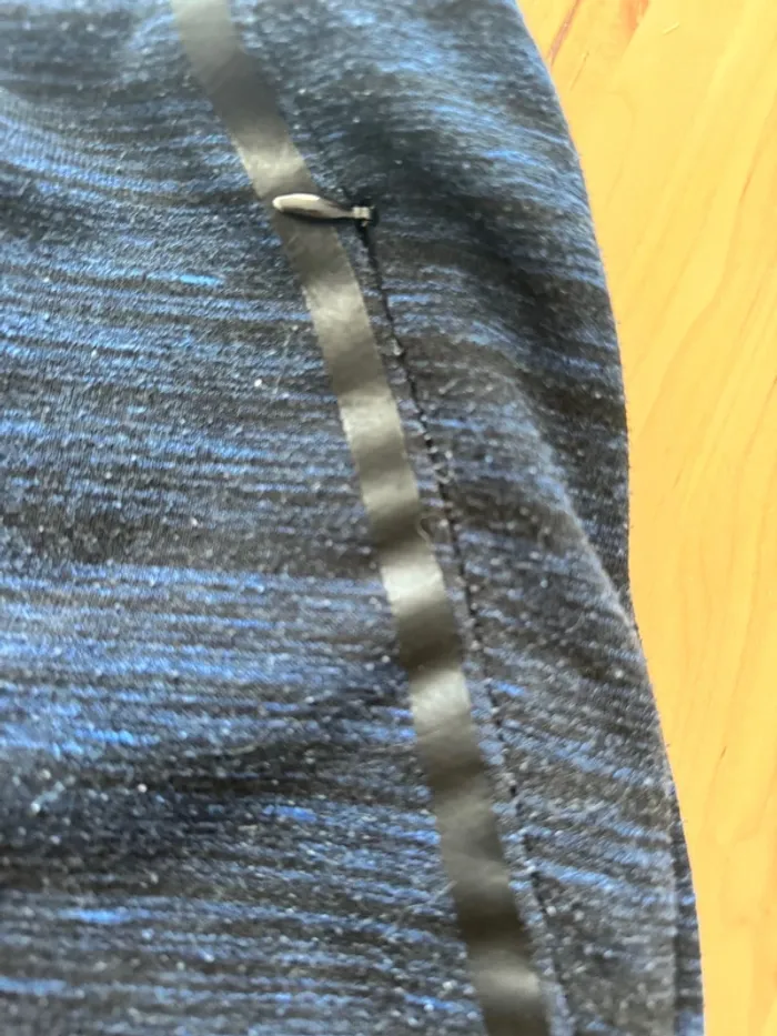 Short garçon taille S - photo numéro 3
