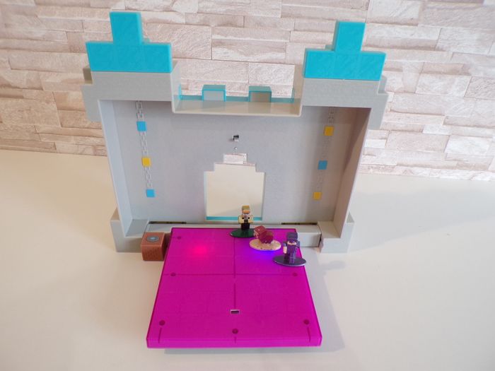 Château Minecraft et figurines (J24) - photo numéro 5
