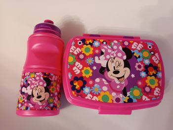 boite à gouter et gourde minnie