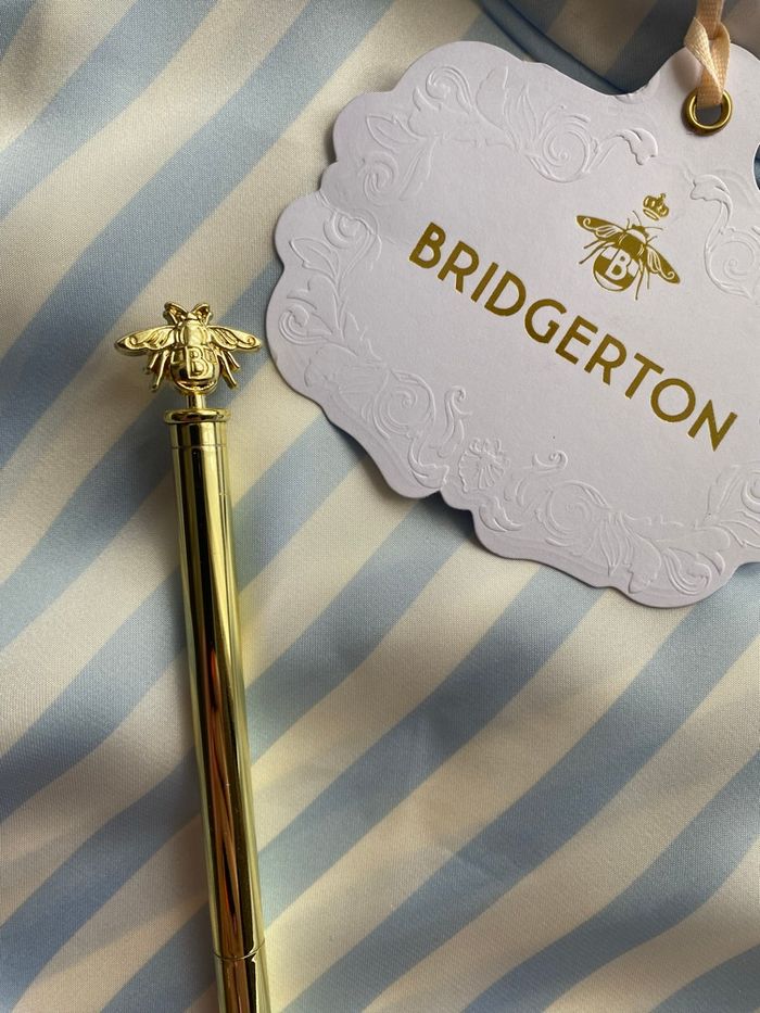 Stylo doré Bridgerton avec abeille – élégant & collector - photo numéro 2