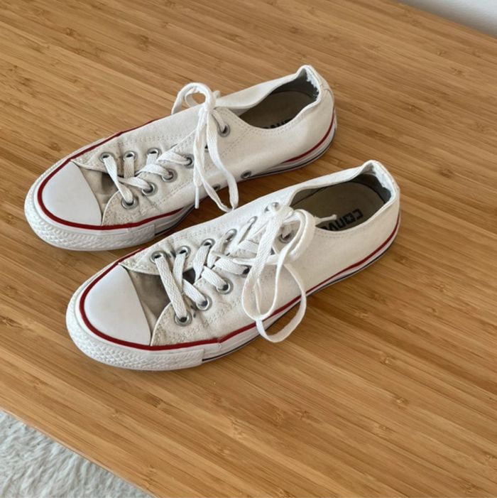 Converse blanche