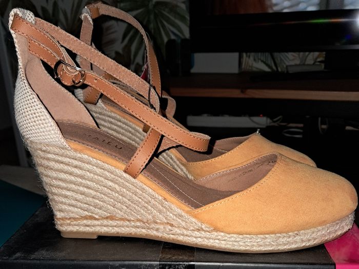 Espadrilles compensées