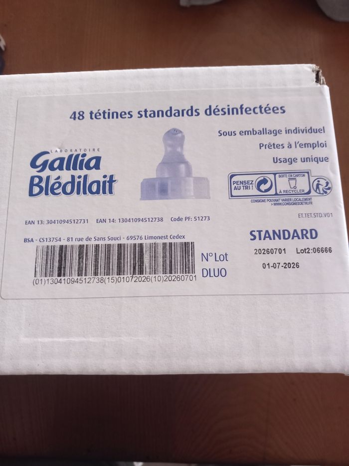 Lot 48 tétines standards désinfectées