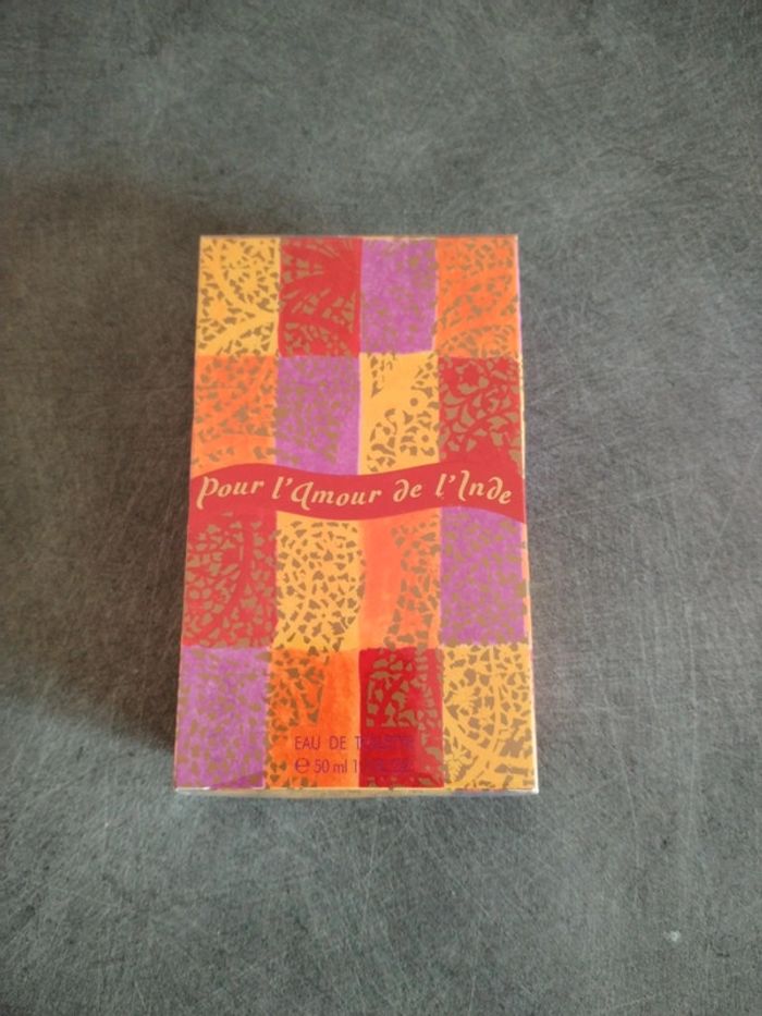 Eau de toilette neuf Pour l'amour de l'Inde Rare