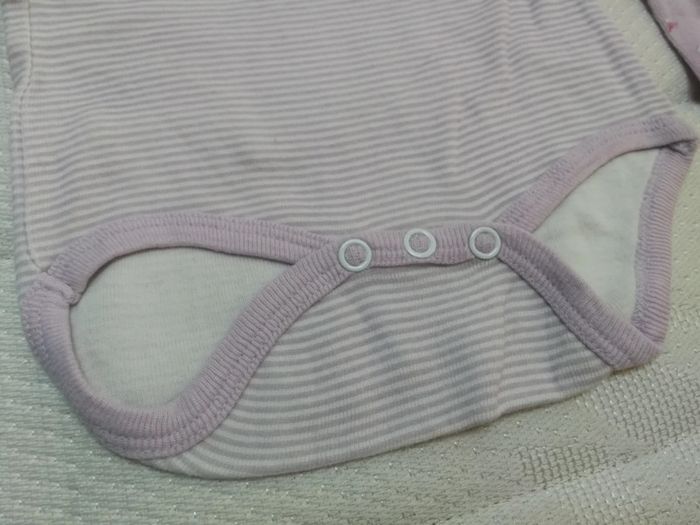 Lot de 3 bodies 6M - photo numéro 5