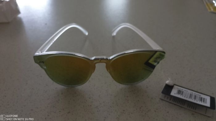 Lunettes de soleil femme - photo numéro 2