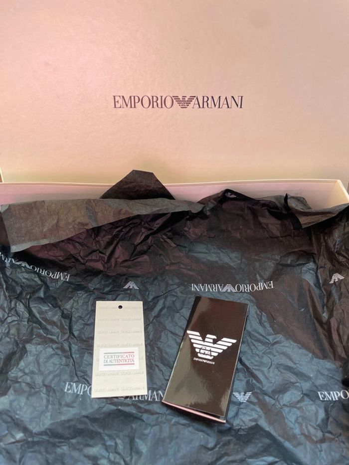 Emporio Armani Bottines noire taille 39 - photo numéro 2