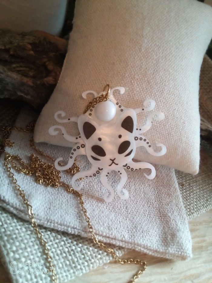 Collier chimère chat pieuvre et pierre de lune naturelle - photo numéro 2
