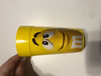 Gobelet Jaune, M&M's