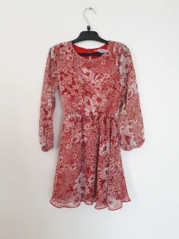 Joli robe légère transparente aux manches 6 ans