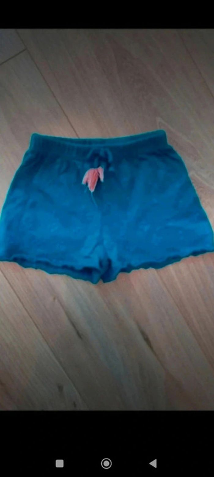 Short 9 mois
