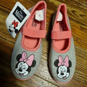 chaussons Disney MINNIE taille 32 - NEUF