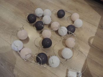 Lot de 2 guirlandes boules