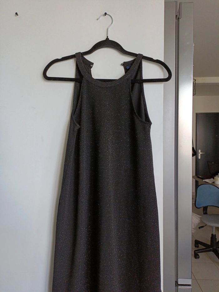 Robe Kiabi scintillante manches courtes midi – Taille 36 - photo numéro 3