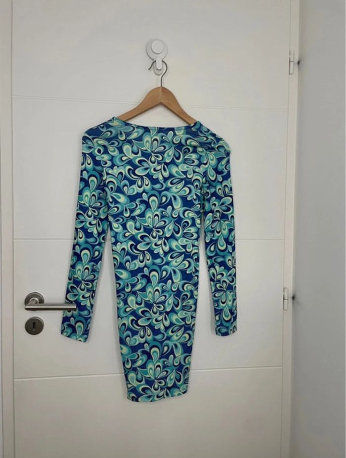 Robe moulante bleu mi longues - photo numéro 4