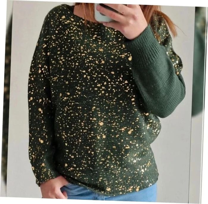 Pull en maille vert sapin avec paillettes dorés