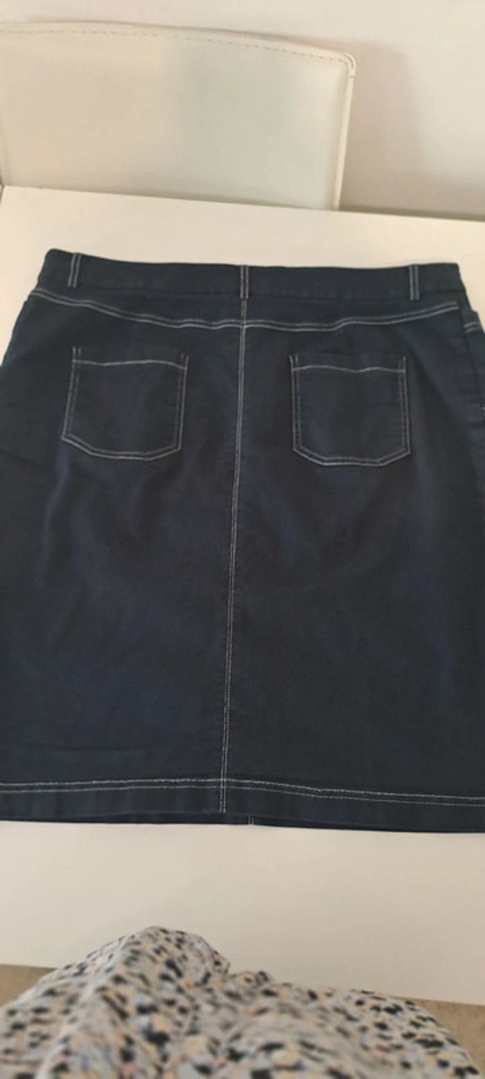 Jupe marine effet jean - photo numéro 3