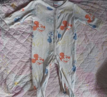 Pyjama Disney taille 3 mois