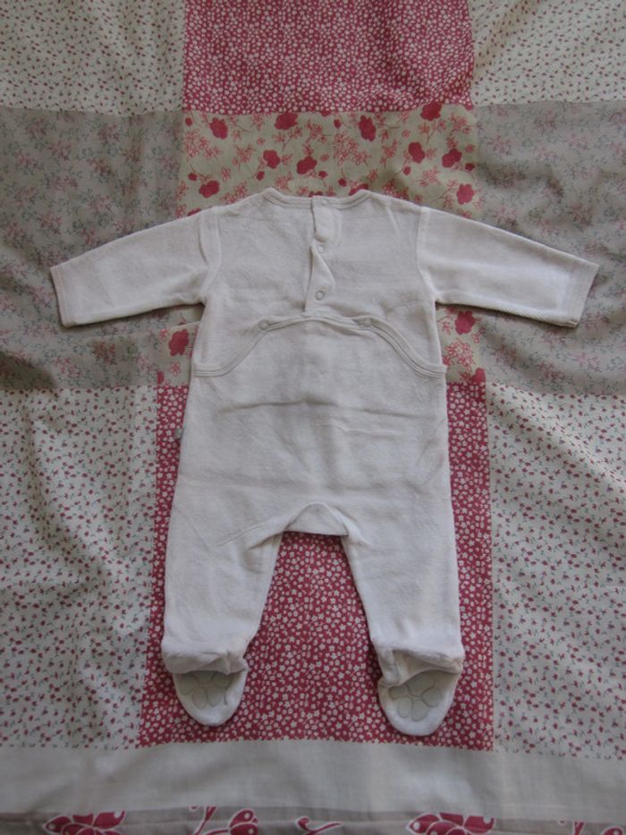 Pyjama velours beige Winnie l'Ourson 3 mois - photo numéro 2