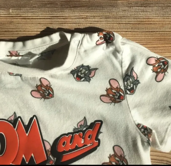 Lot 3 ans, 3 pantalons, 2 t shirts manches longues et un manche courte, un sweat - photo numéro 8