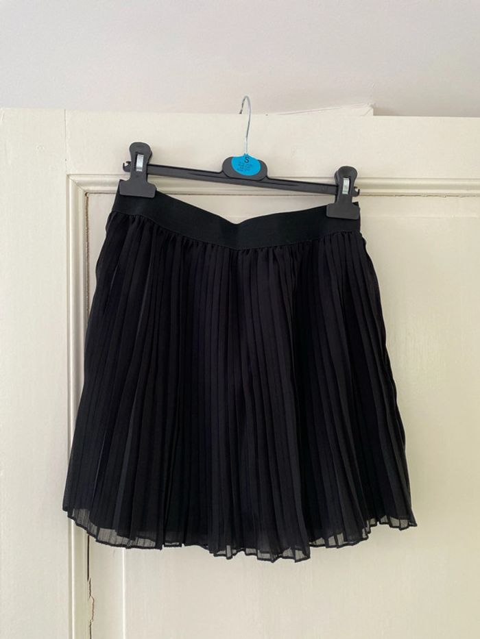 Jupe courte plissée noir patineuse