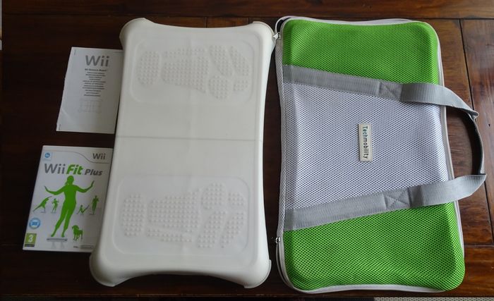 Wii fit plus jeu + balance board