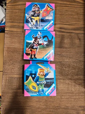 3 boîtes neuves playmobil