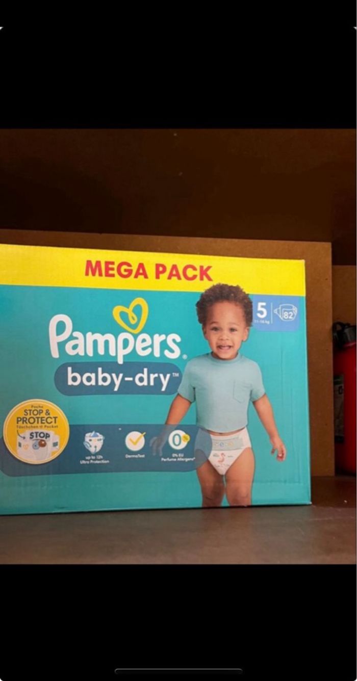 Couches Pampers taille 5