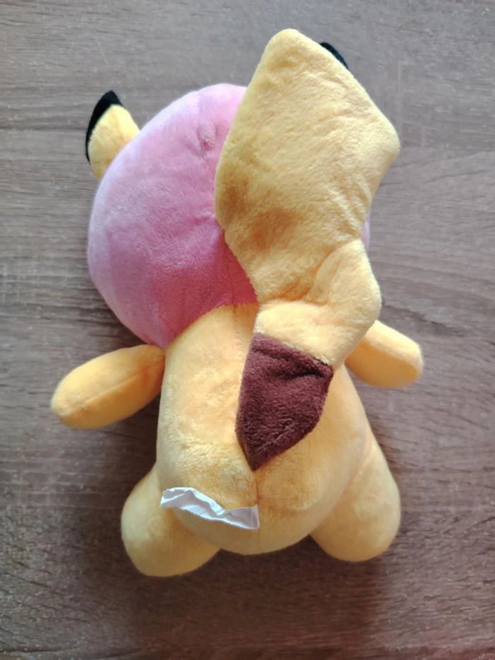 Peluche Pikachu - photo numéro 2