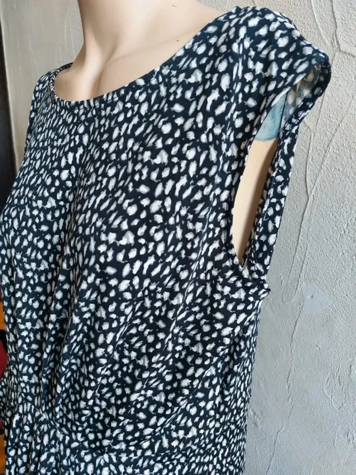 Robe sans manches à motifs Taille M - photo numéro 4