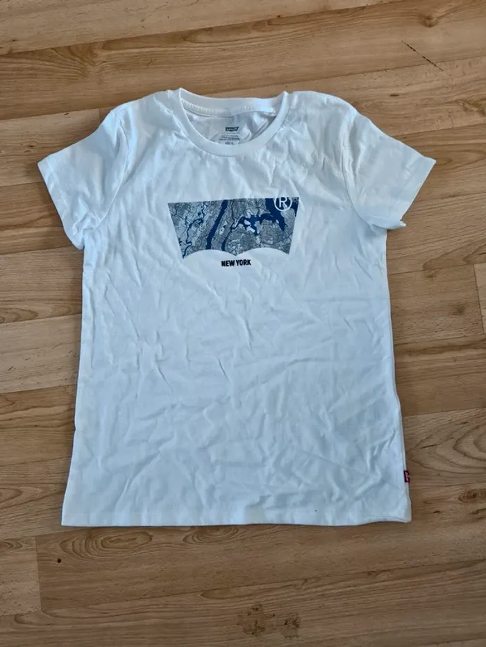 T-shirt levis new york