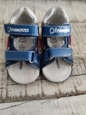 Sandales neuves t18
