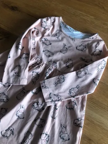 Robe à manches longues imprimés lapin