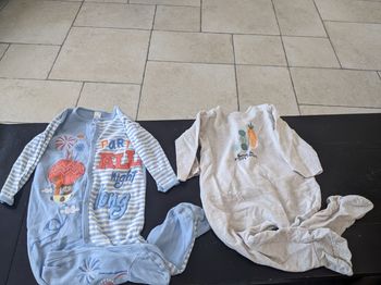 Lot 2 pyjamas légers 24 mois