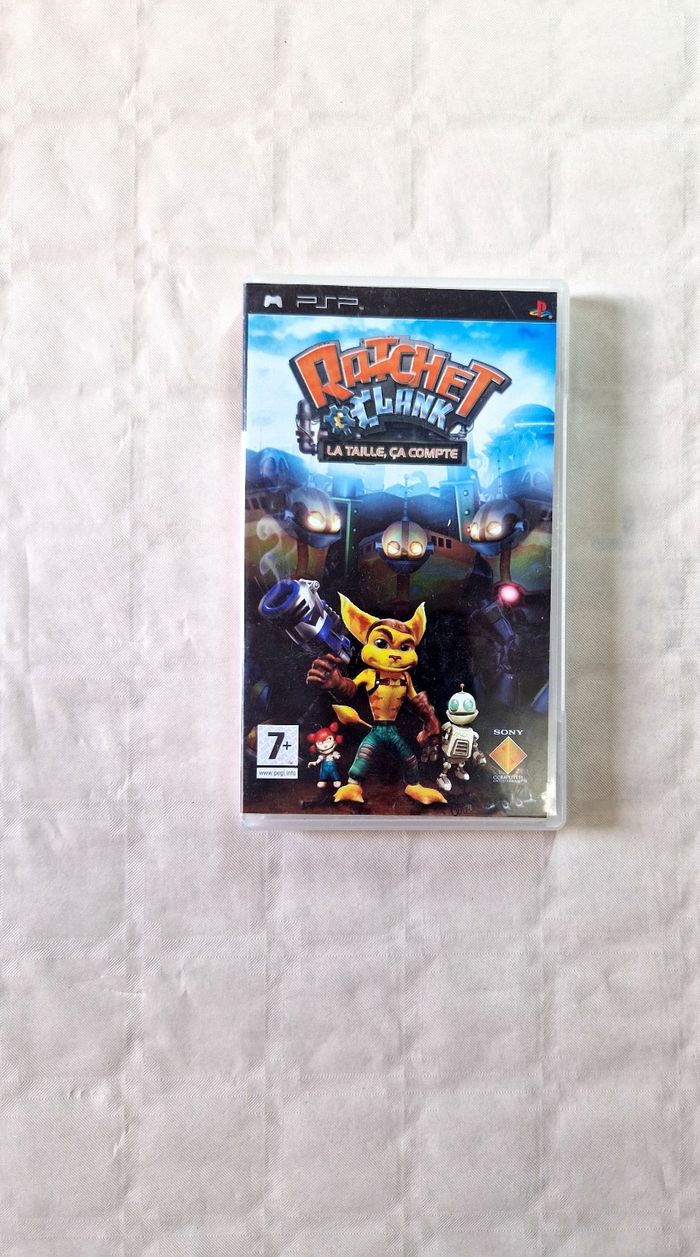Jeux PlayStation PSP , Ratchet et clank , la taille ça compte , version PAL - photo numéro 1